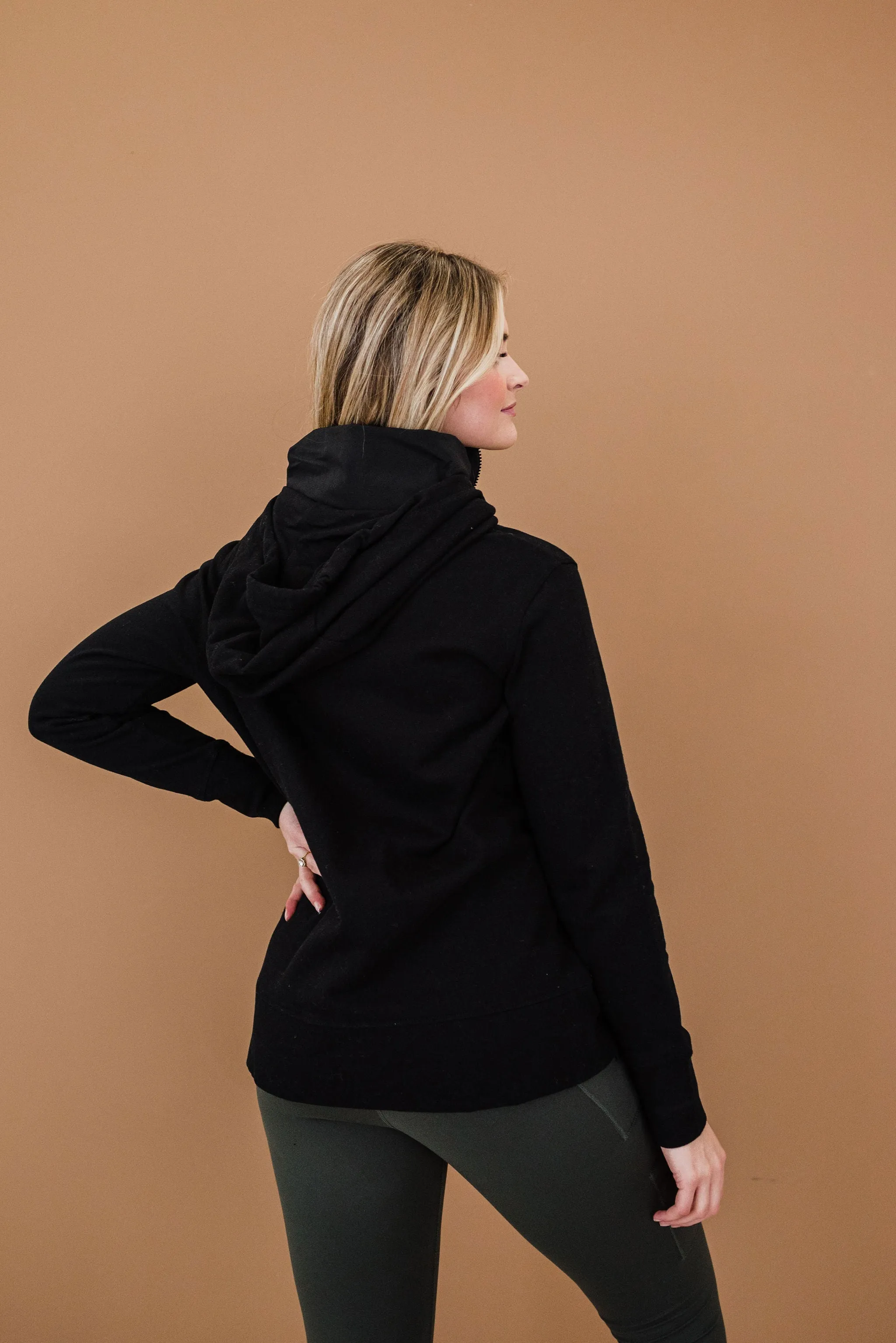 Active Longline Jacket With Thumb Holes