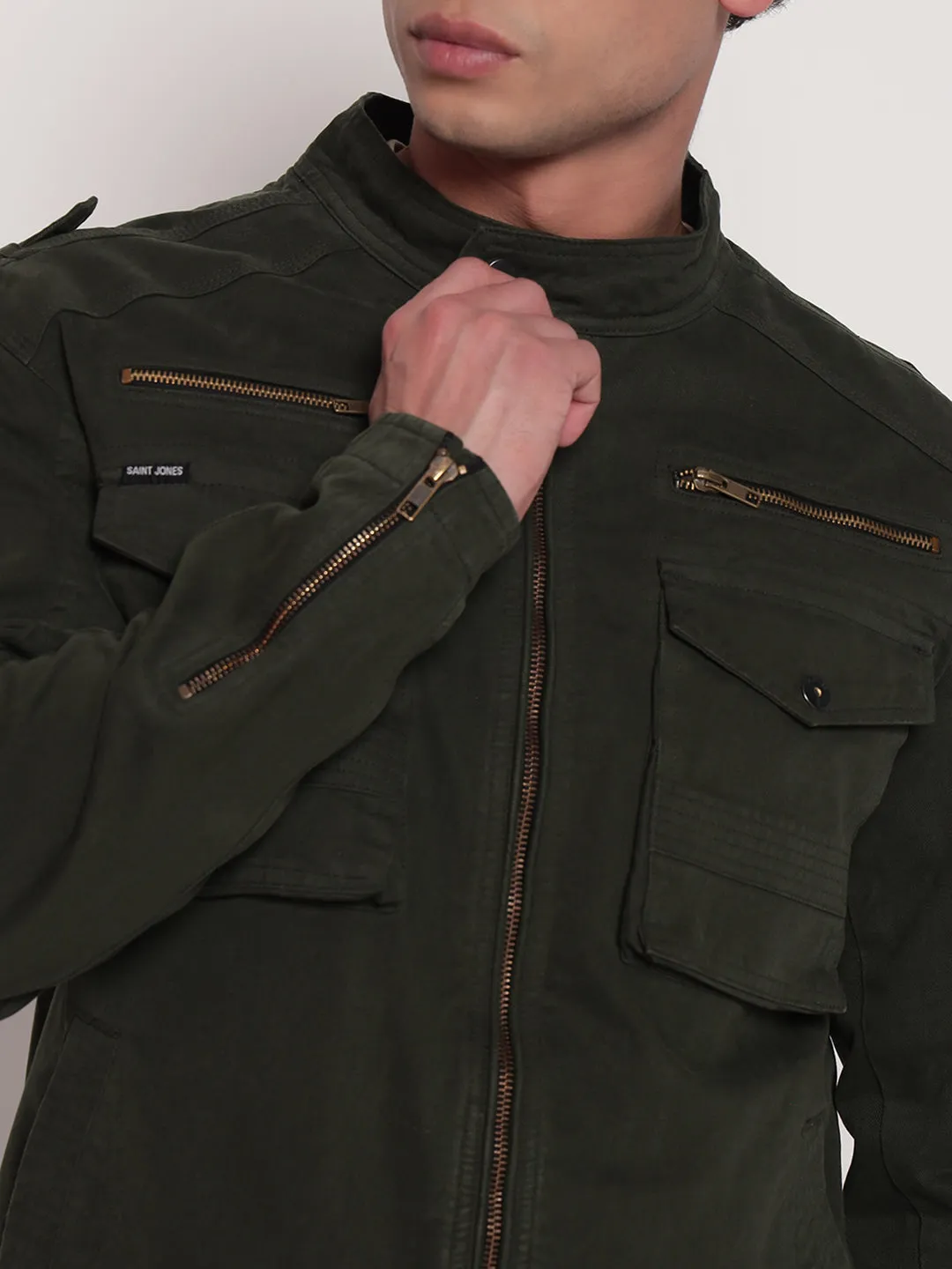 GREEN UTILITY JACKET.