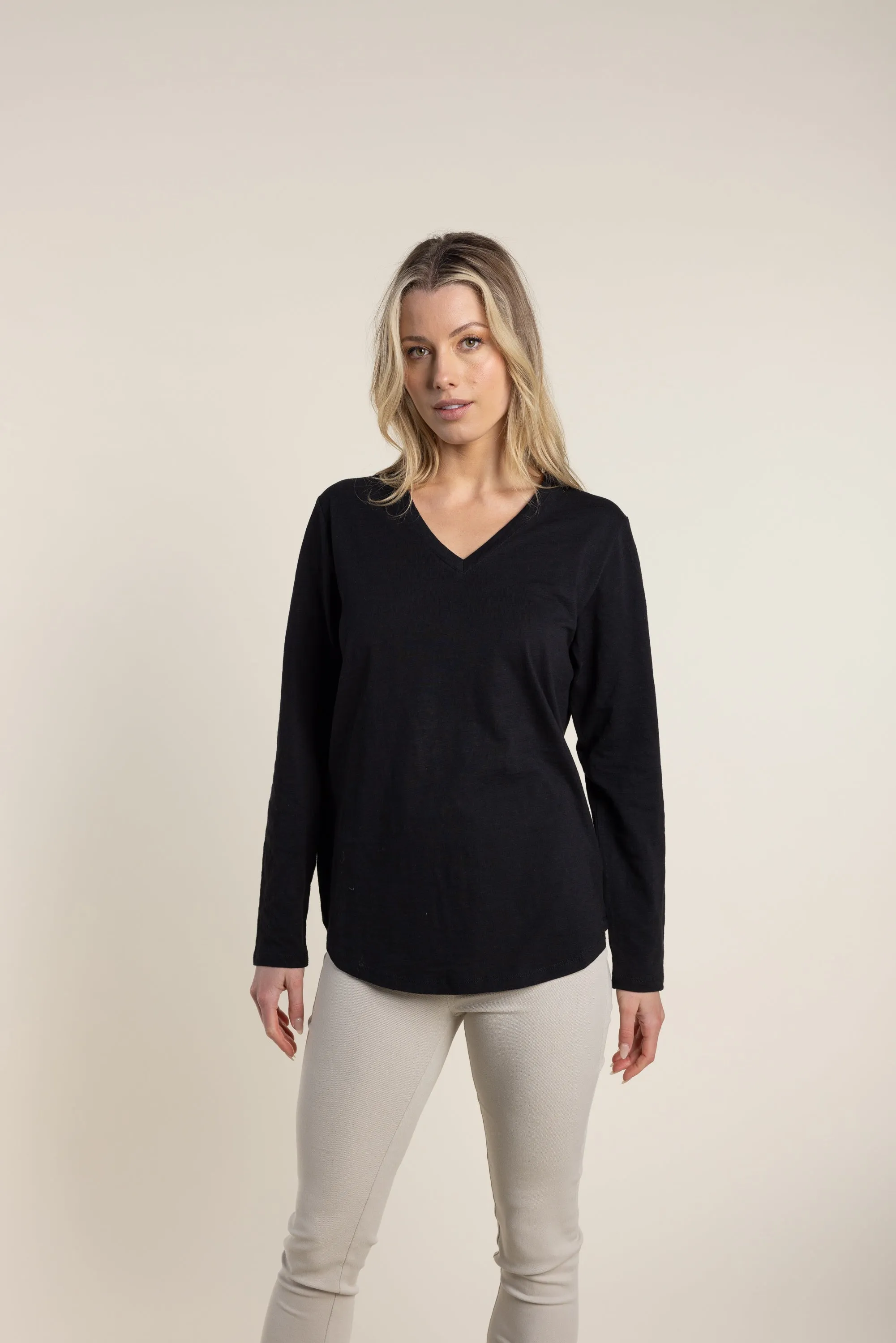 long sleeve v neck tee 2789