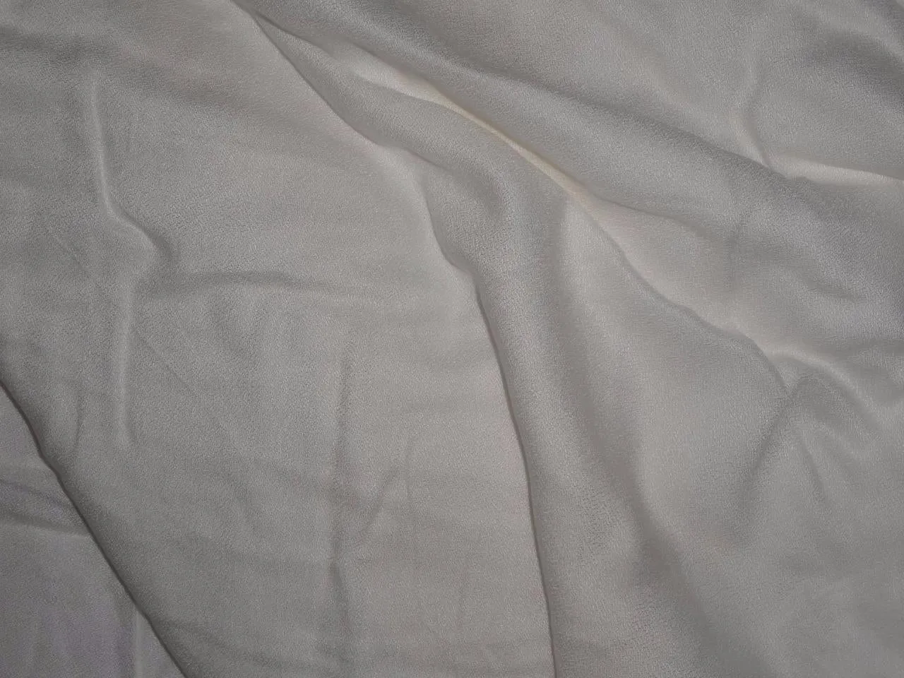 viscose moss crepe fabric ivory colour 54&quot; wide